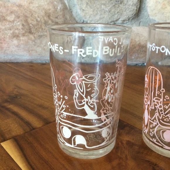 ✔️ Rare Vintage Find Hanna Barbera Flintstone Glasses Set of 4 1963/1964 - Picture 5 of 9